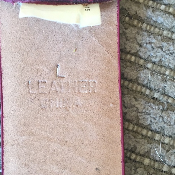 Leather Belt w/heavy ornate buckle...Express - Picture 3 of 4